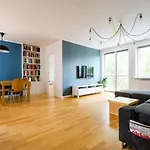 Apartmán 100m2 - 2 Sypialnie, 2 Lazienki, Salon, Kuchnia, Taras, Wifi, Rowery