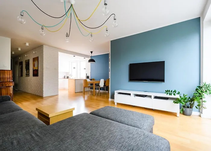 100m2 - 2 Sypialnie, 2 Lazienki, Salon, Kuchnia, Taras, Wifi, Rowery