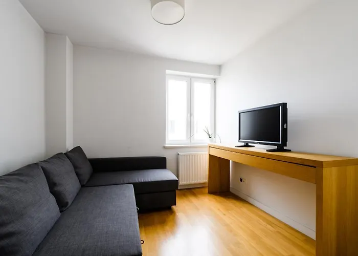 100m2 - 2 Sypialnie, 2 Lazienki, Salon, Kuchnia, Taras, Wifi, Rowery *